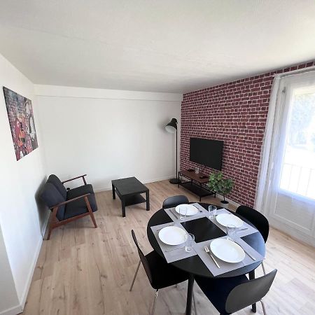 Ambiance, convivialité et emplacement Orléans Esterno foto